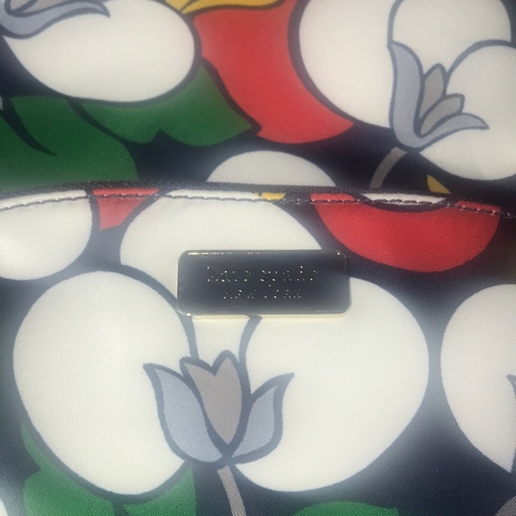 NWT Kate Spade NY DAWN BREEZY FLORAL MED BACKPACK - Picture 5 of 10